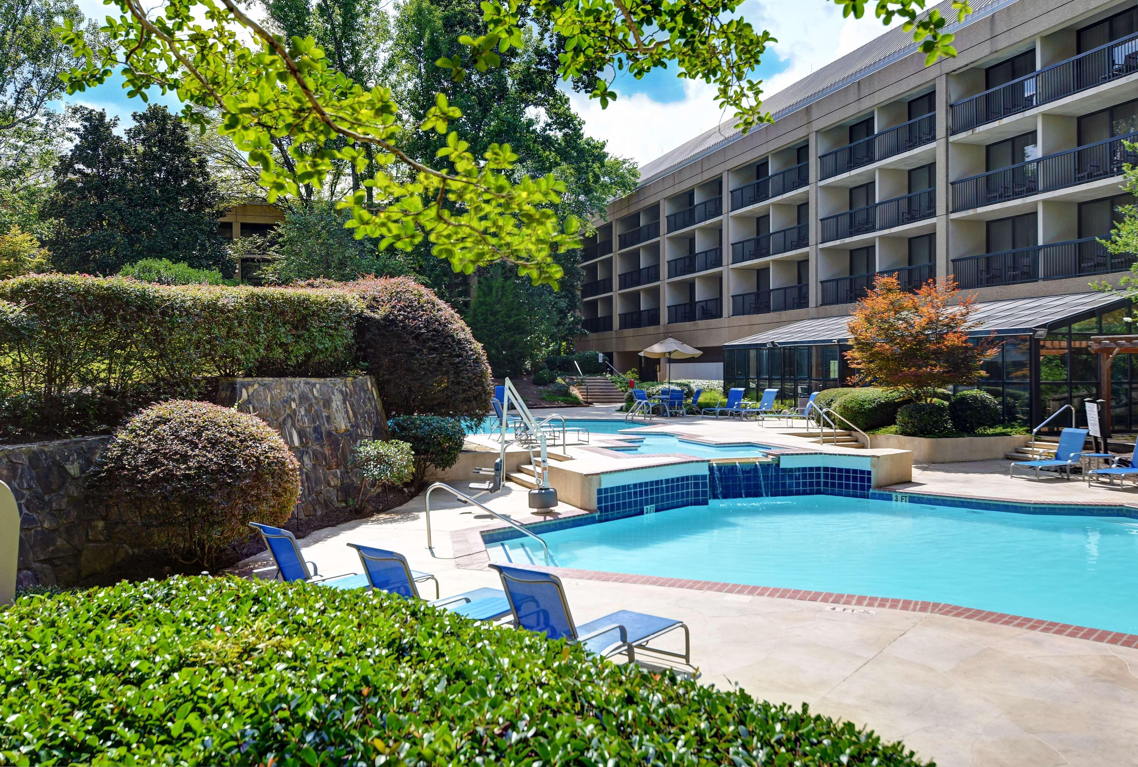 Hilton Peachtree City Atlanta Hotel & Conference Center Экстерьер фото