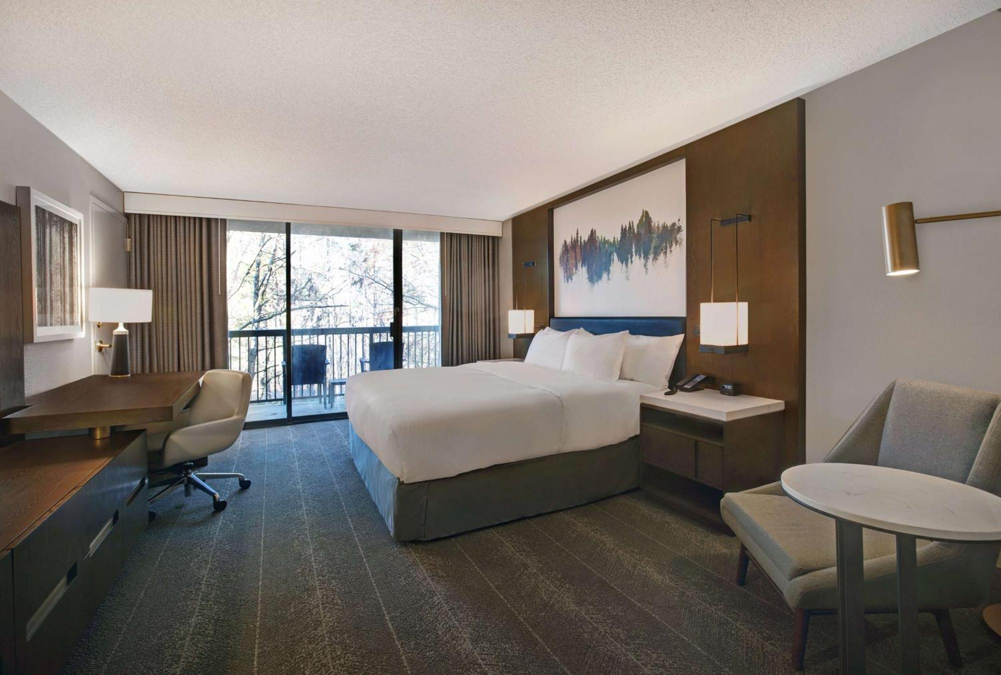 Hilton Peachtree City Atlanta Hotel & Conference Center Экстерьер фото